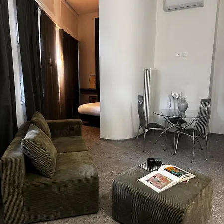 C L I N K E R H O U S E * ミラノ