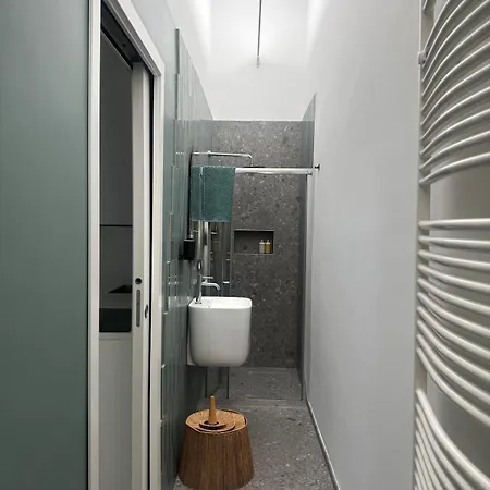 C L I N K E R H O U S E Apartment Mailand